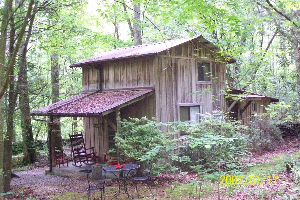 Garden Of Eden Cabins Cosby Exterior photo